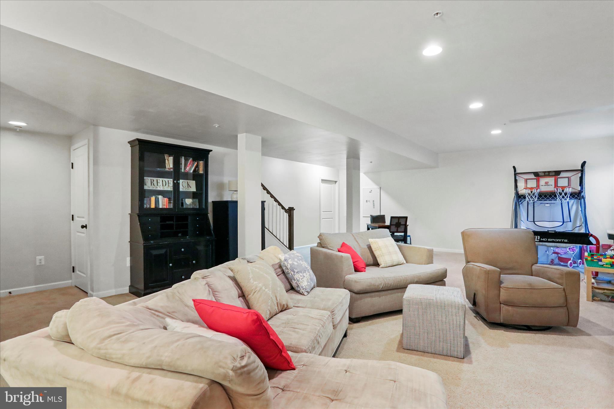 ROCKY SPRINGS RESERVE - Residential