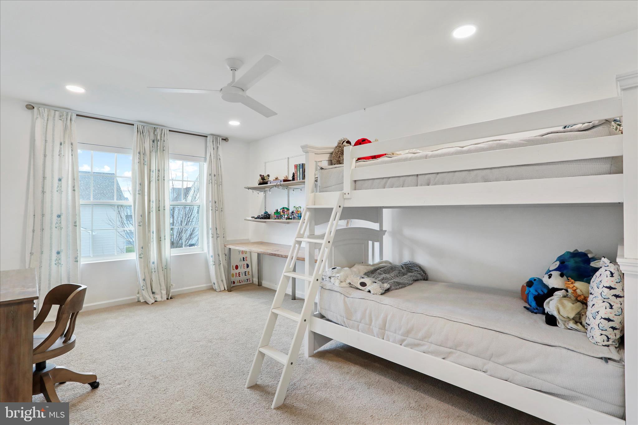 ROCKY SPRINGS RESERVE - Residential