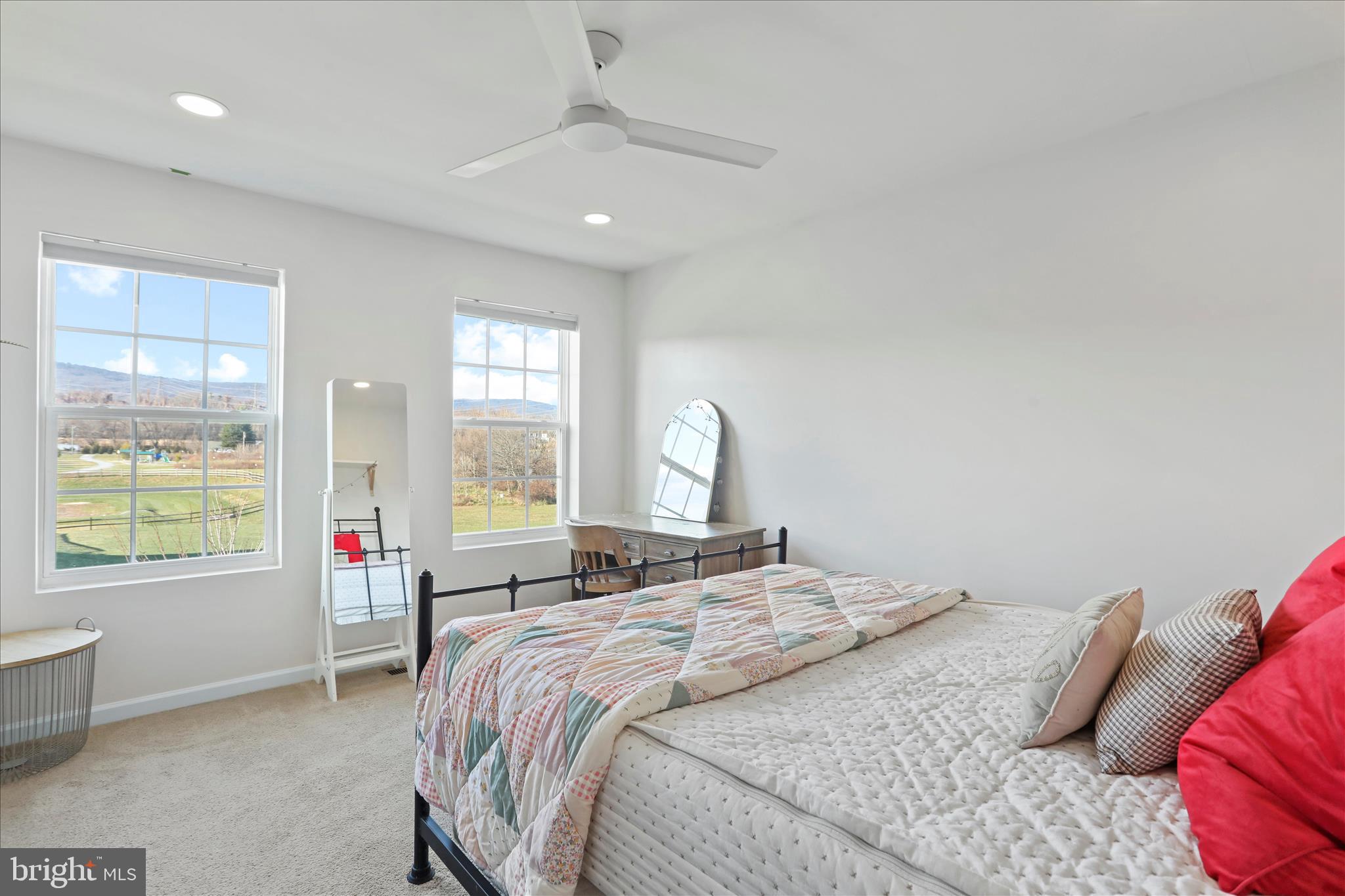 ROCKY SPRINGS RESERVE - Residential