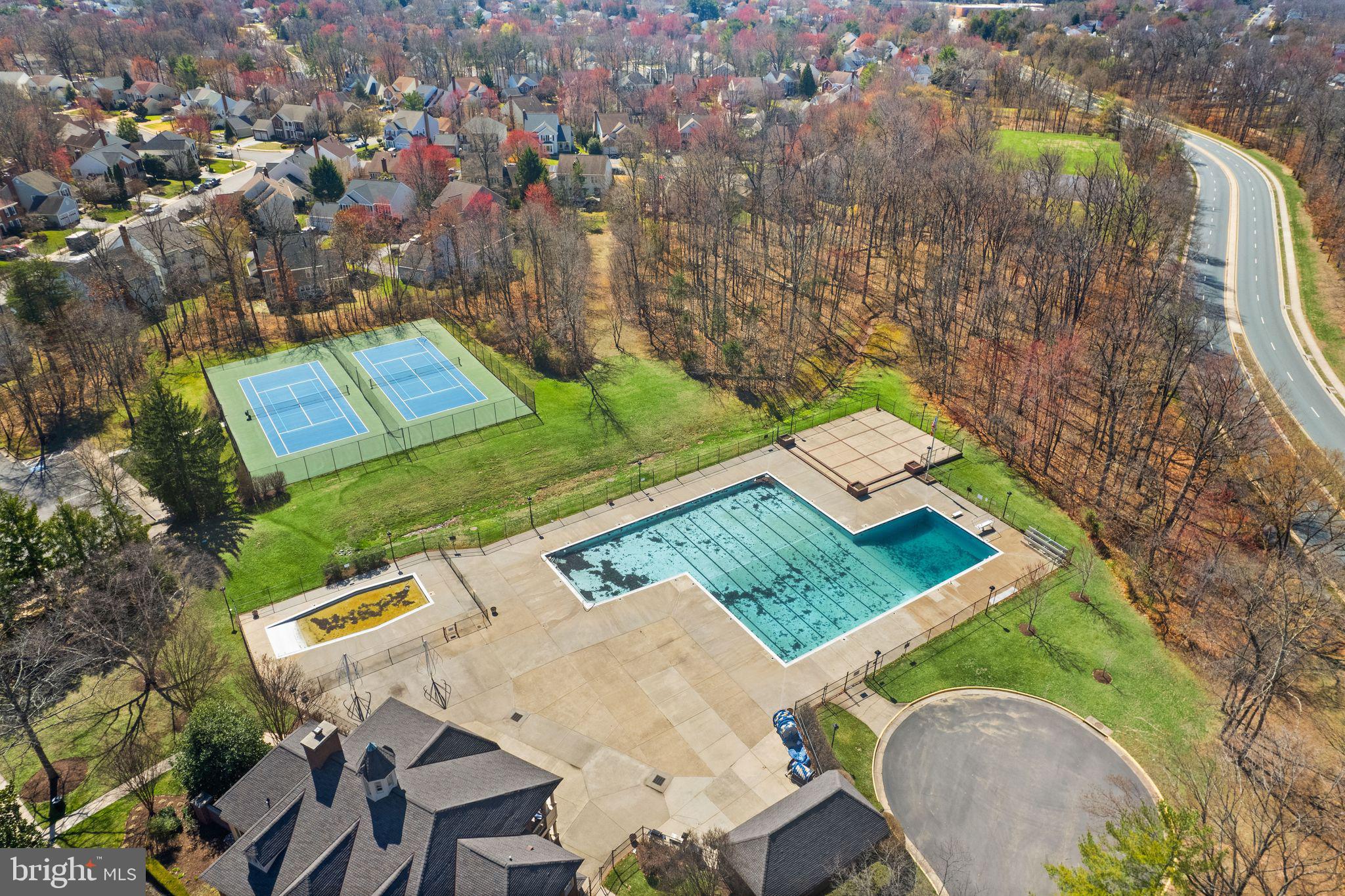 SULLY STATION - Residential