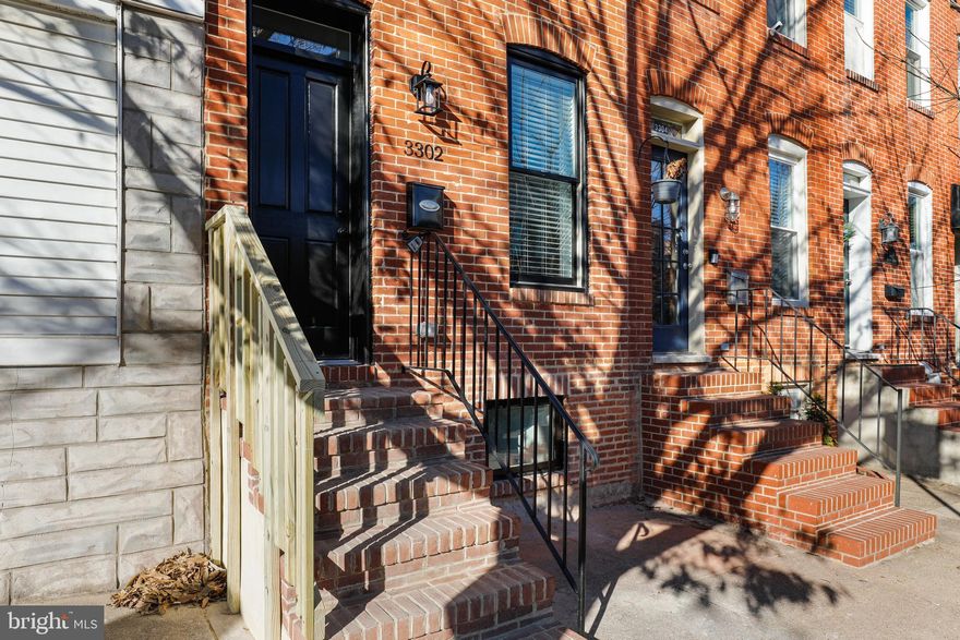 BRAND NEW CHAP RENOVATION BY MASON PROPERTIES LOCATED IN THE HEART OF CANTON. GLISTENING HARDWOODS CASCADE THROUGHOUT. ENJOY CUSTOM CABINETRY, UPGRADED TRIM AND PAINT PACKAGE, IMPORTED TILE, GRANITE COUNTERTOPS, SS APPLIANCES IN DESIGNER CHEF'S KITCHEN. TONS OF NATURAL LIGHT. FINISHED LOWER LEVEL. HIGH CEILINGS. TONS OF STORAGE. WALK-IN SHOWERS. WALK-IN CLOSETS. SPACIOUS 4 BEDROOMS WITH 3 BATHROOMS. EXPANSIVE ROOF DECK FOR ENTERTAINING. CLOSE PROXIMITY TO RETAIL SHOPPING, LOCAL DINING, PATTERSON PARK, AND ALL MAJOR HIGHWAYS. BUILDER SAMPLE PHOTOS.