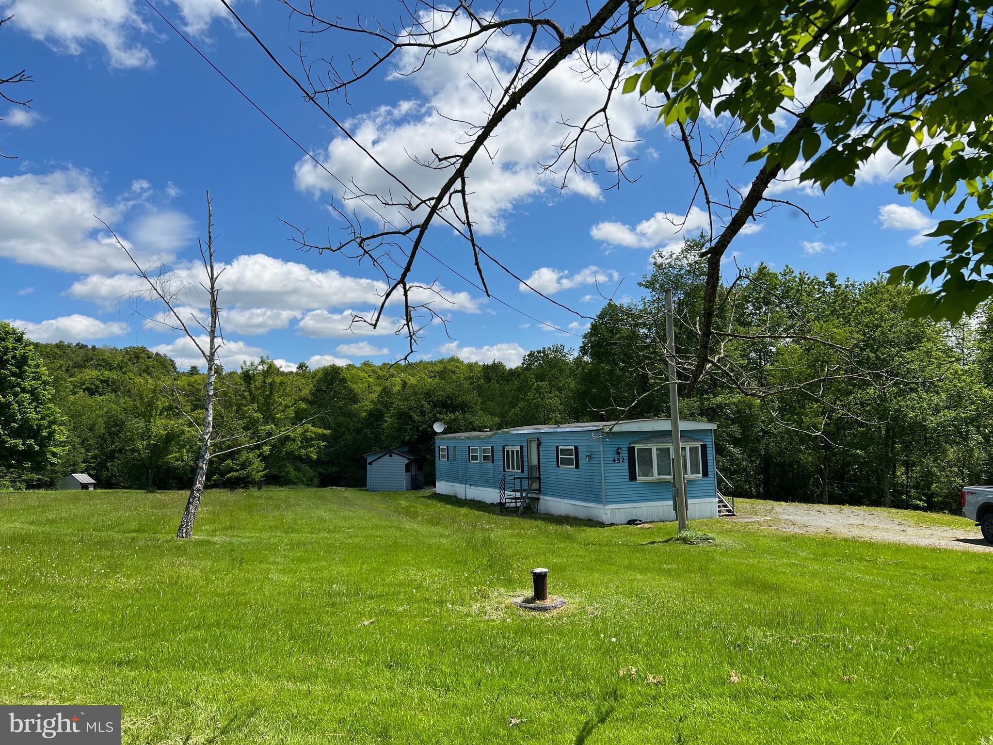 BEACH LAKE - Residential