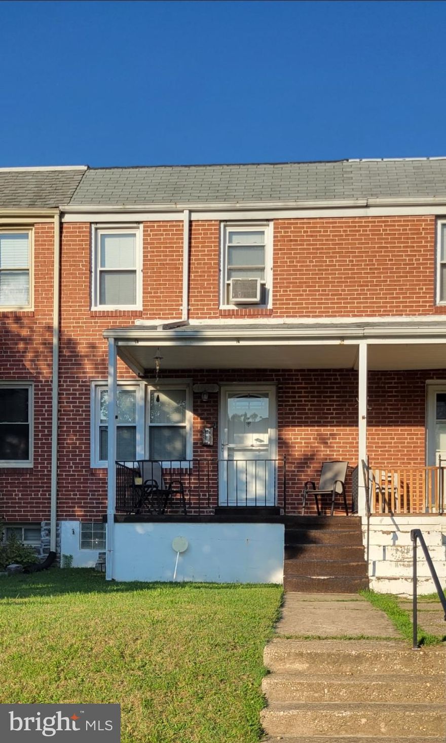 Immaculate house in a quiet neighborhood. This property shows wonderfully. Park in your own garage. All appliances convey as is.