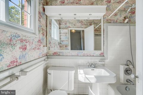 Tiny photo for 1119 Beverley Drive, ALEXANDRIA, VA 22302 (MLS # VAAX2058974)