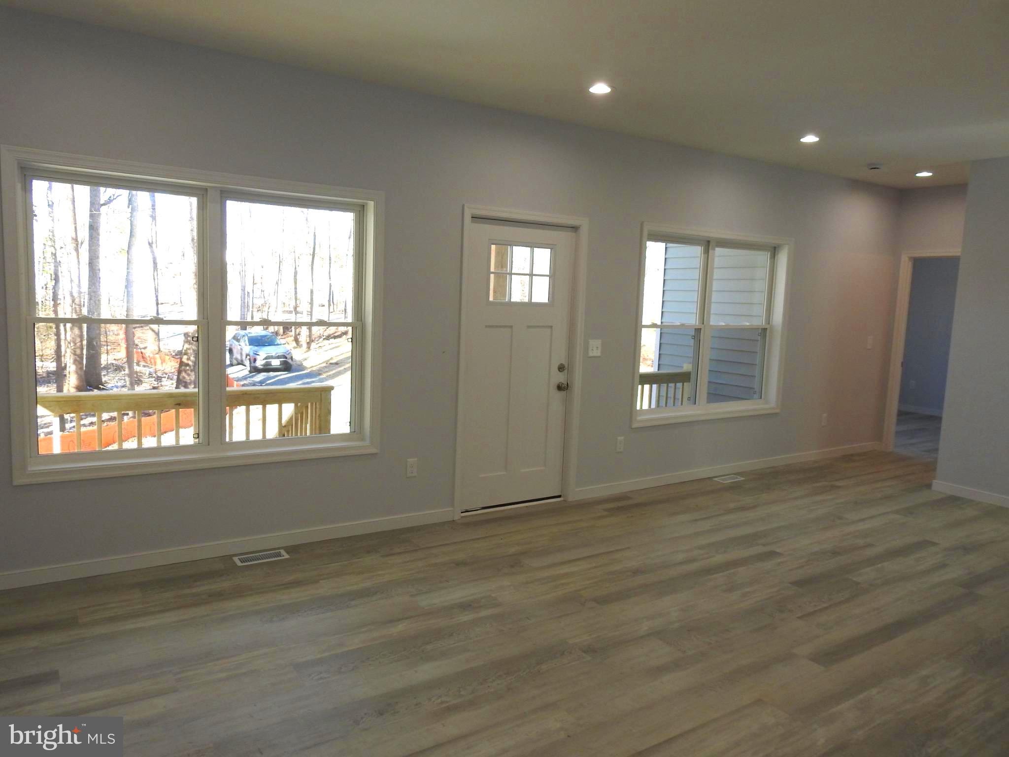 FOREST HILL - Residential