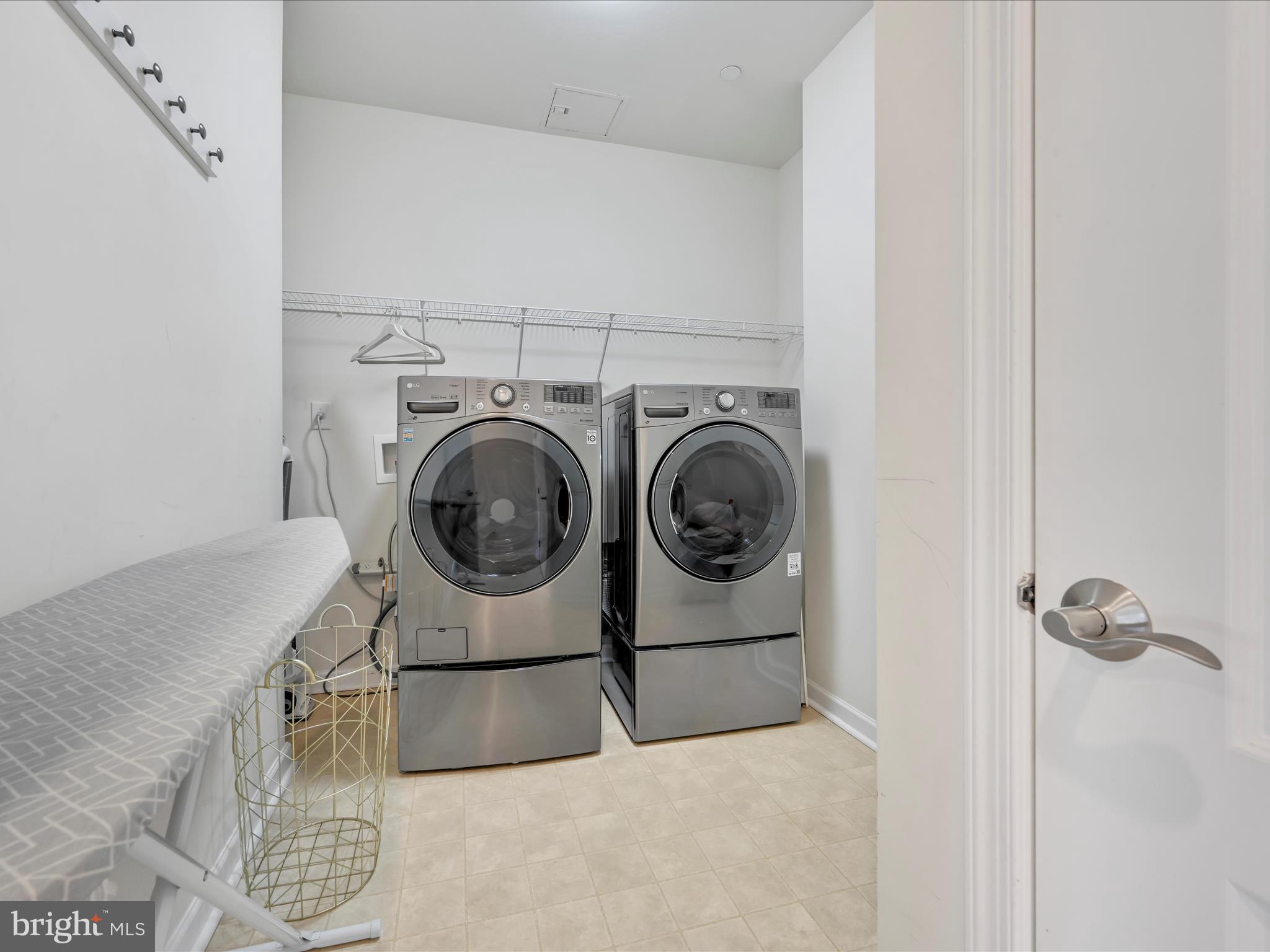 HUNTINGDON PLACE - Residential