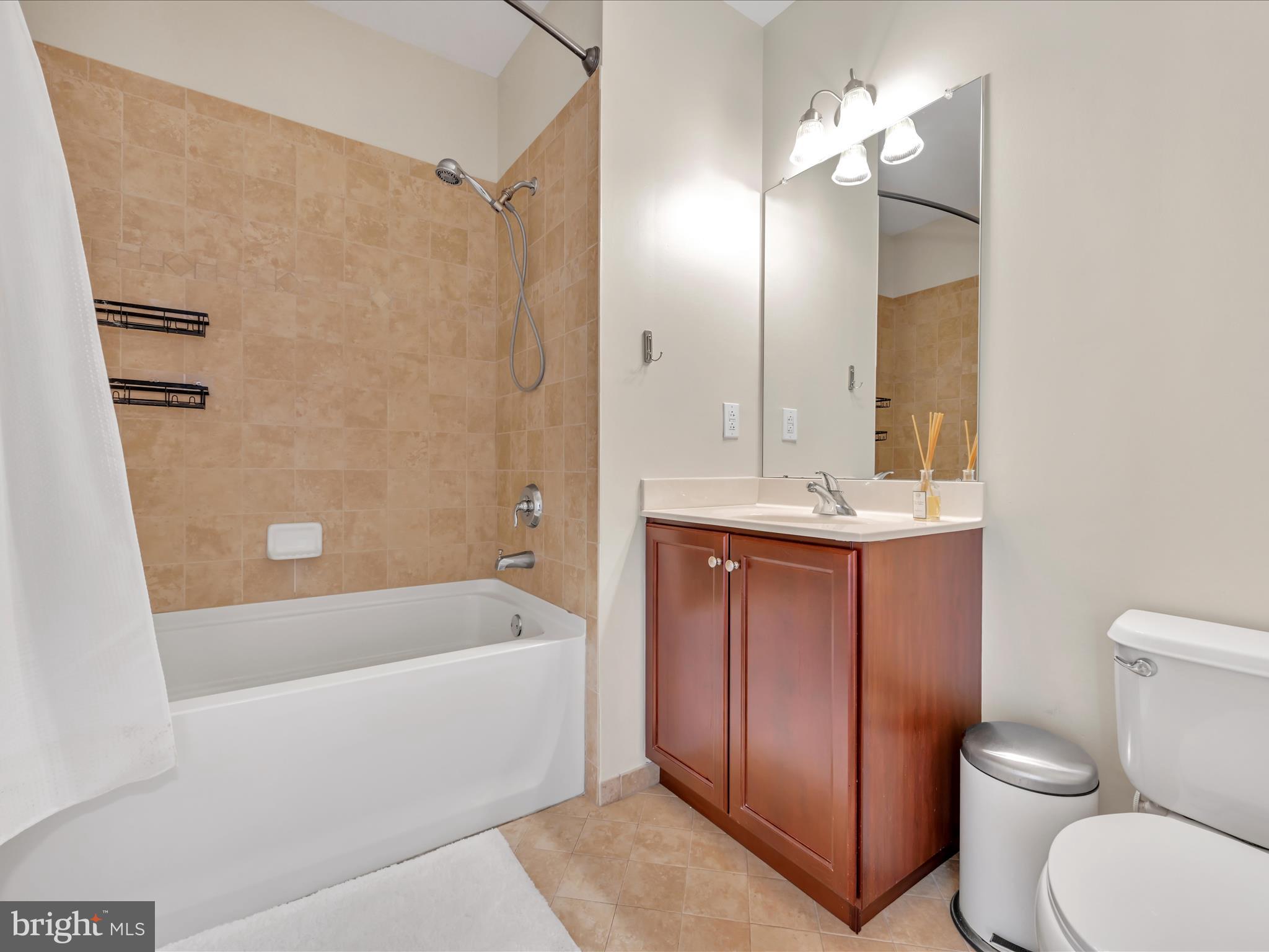 HUNTINGDON PLACE - Residential