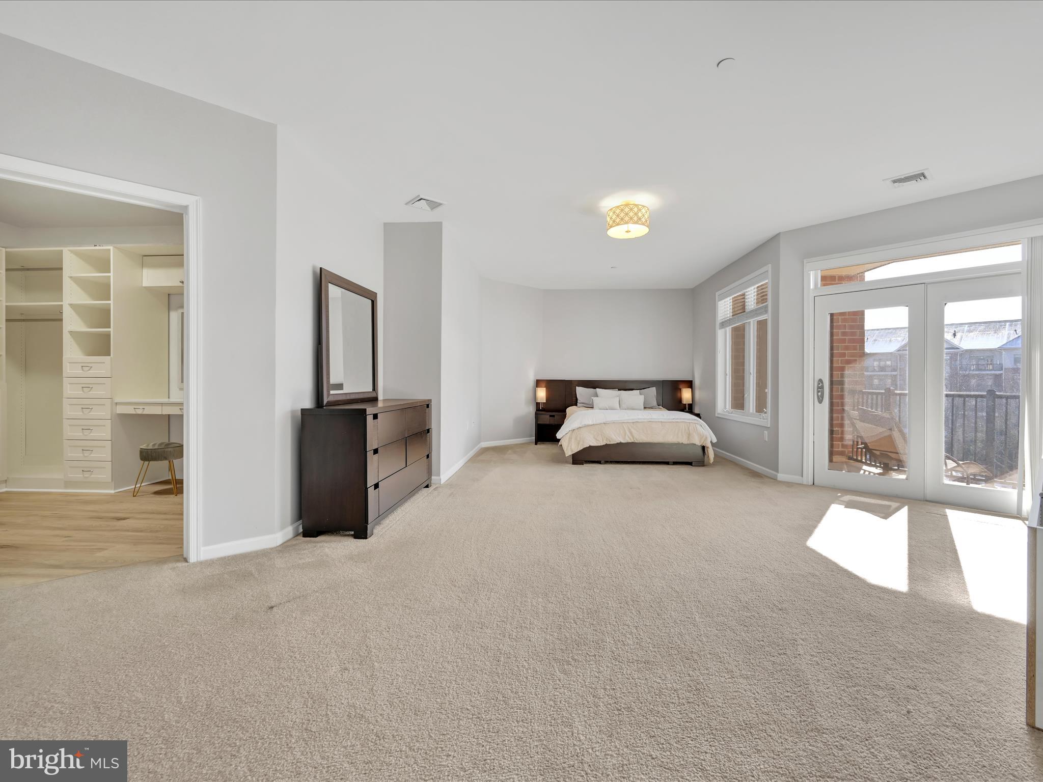 HUNTINGDON PLACE - Residential