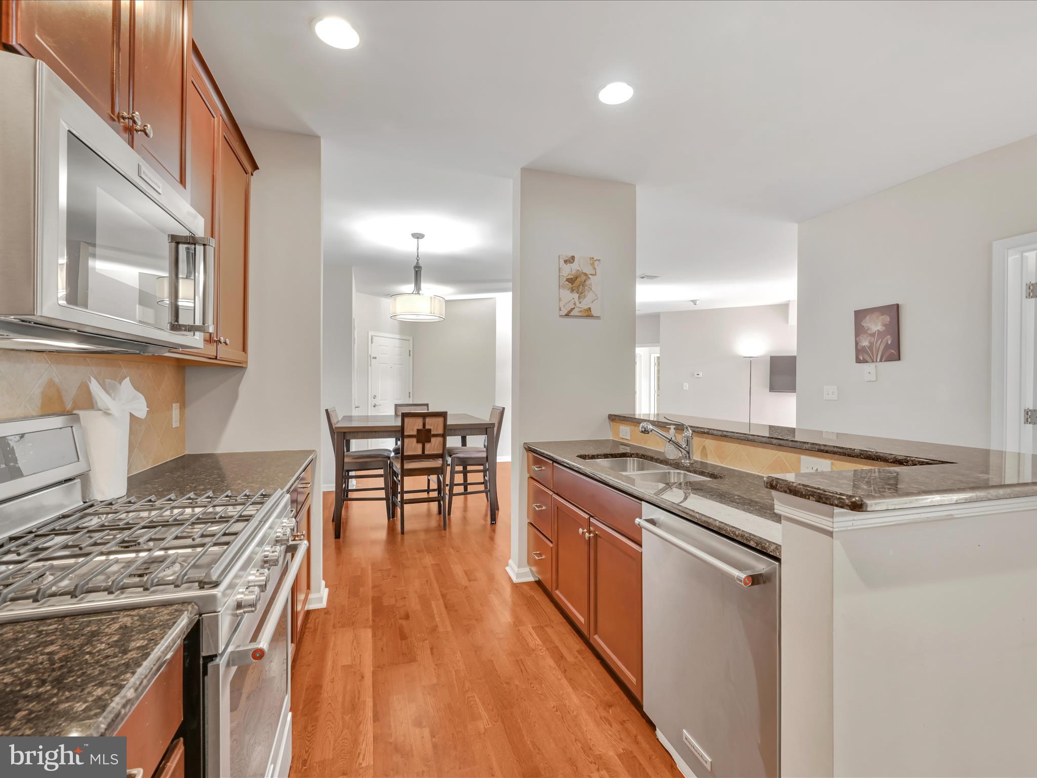 HUNTINGDON PLACE - Residential