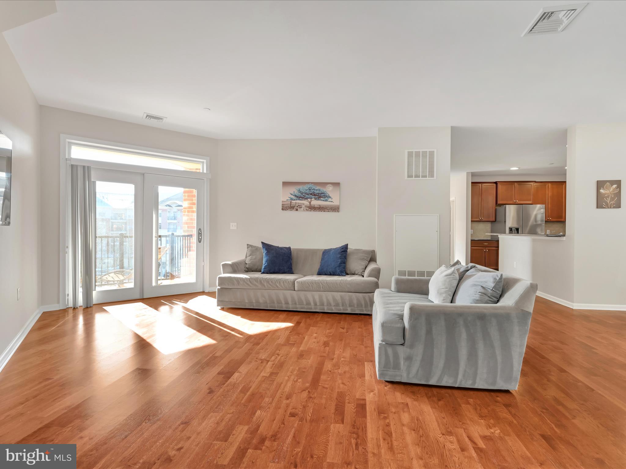 439 CARSON TERRACE