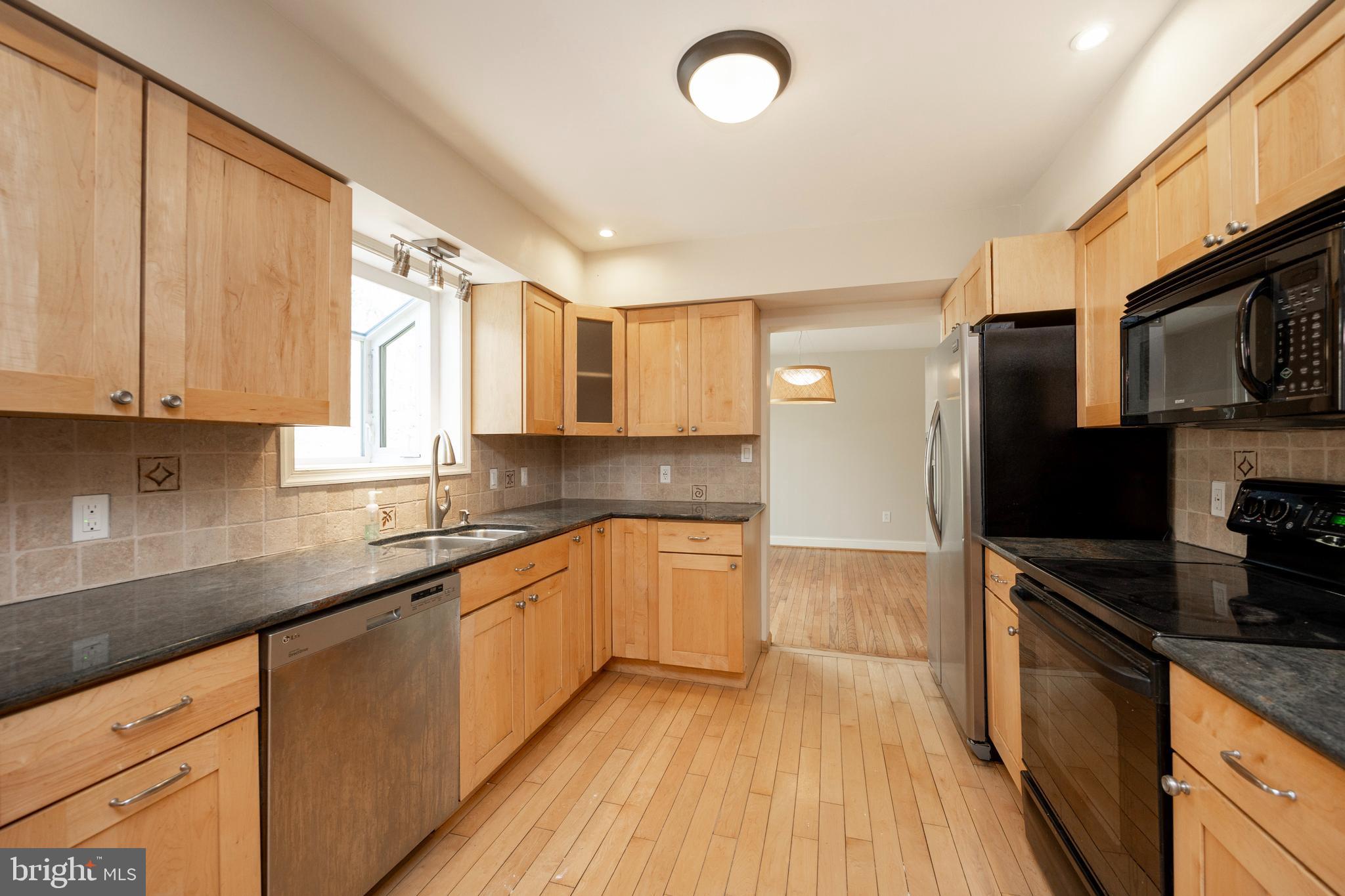 SUNSET GROVE - Residential