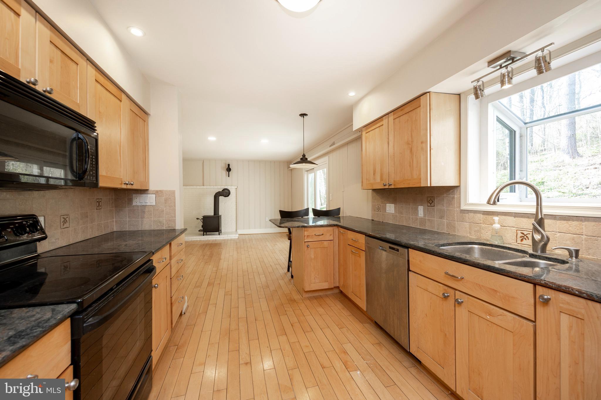 SUNSET GROVE - Residential