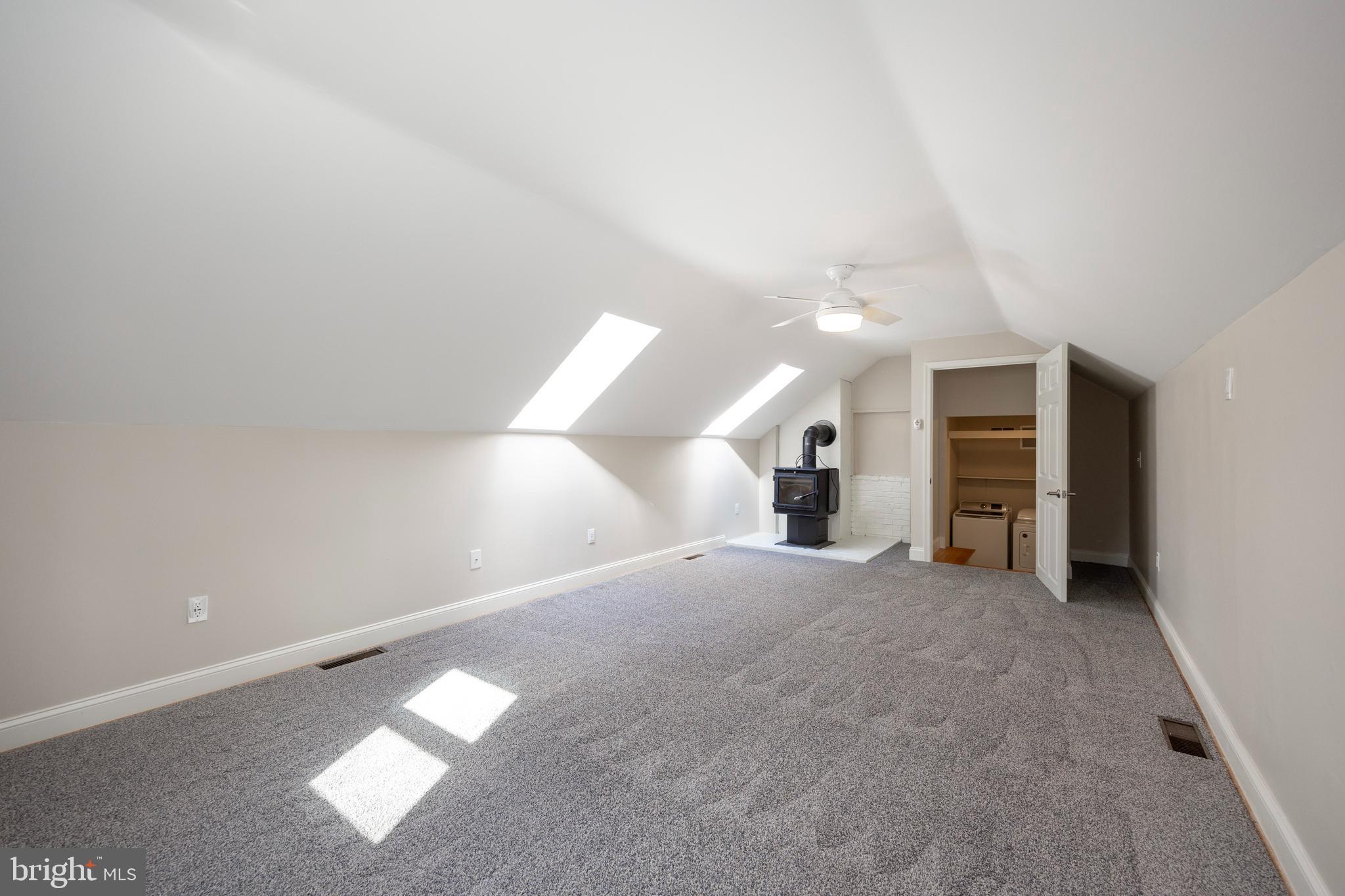 SUNSET GROVE - Residential