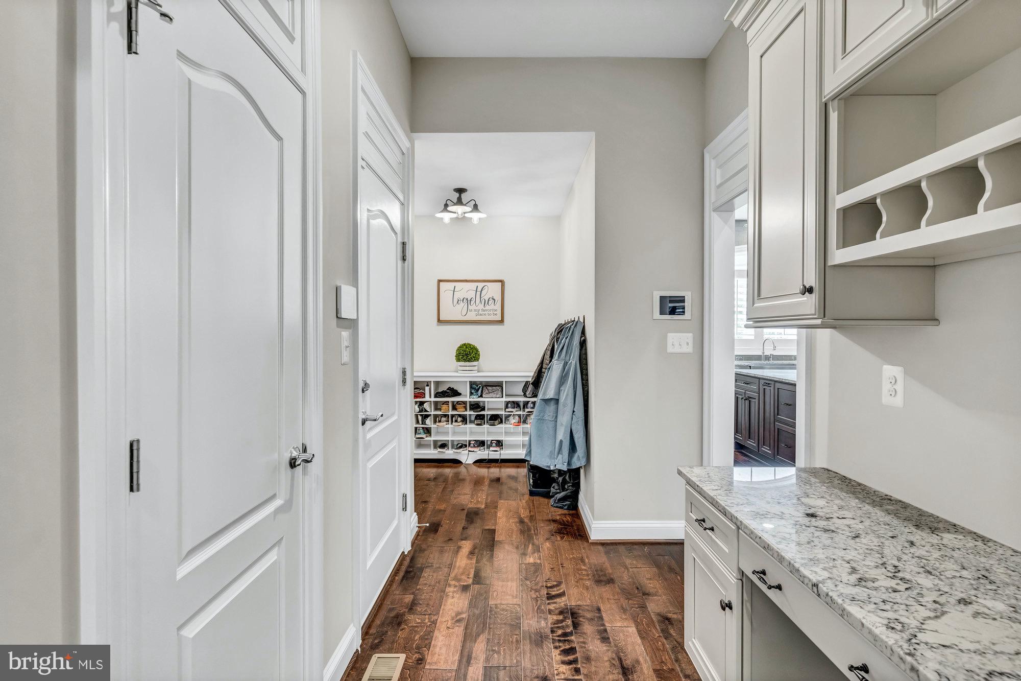 TIMBERLAKE ESTATES - Residential