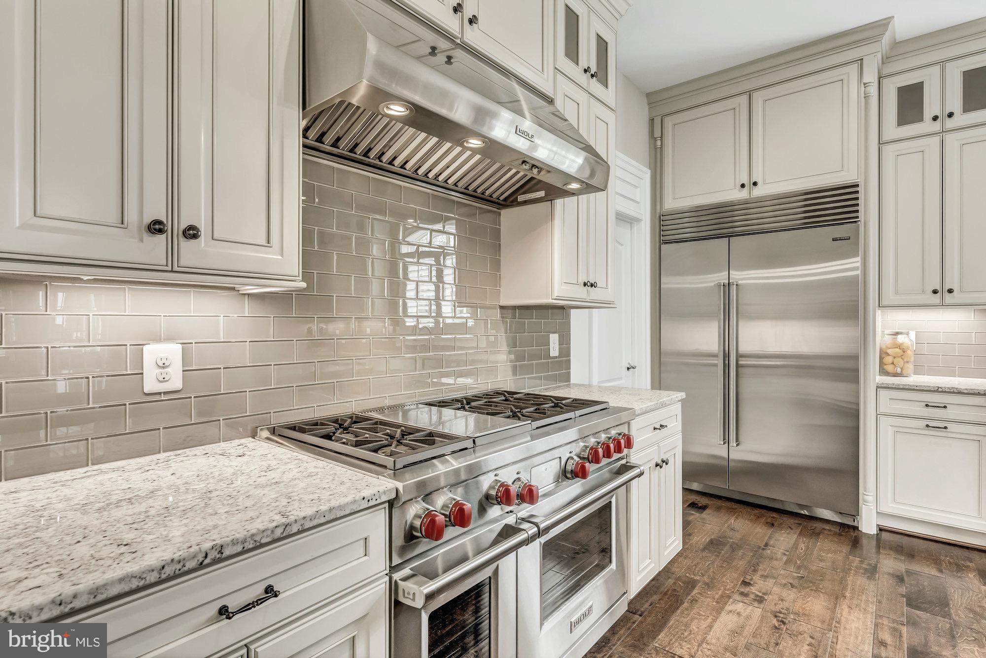 TIMBERLAKE ESTATES - Residential