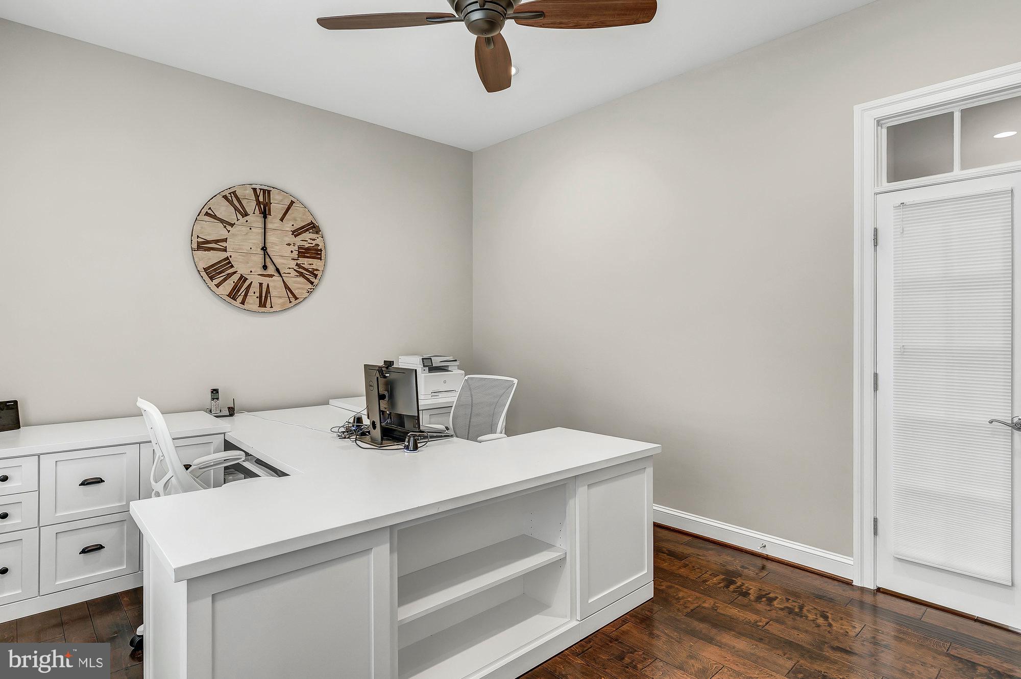 TIMBERLAKE ESTATES - Residential