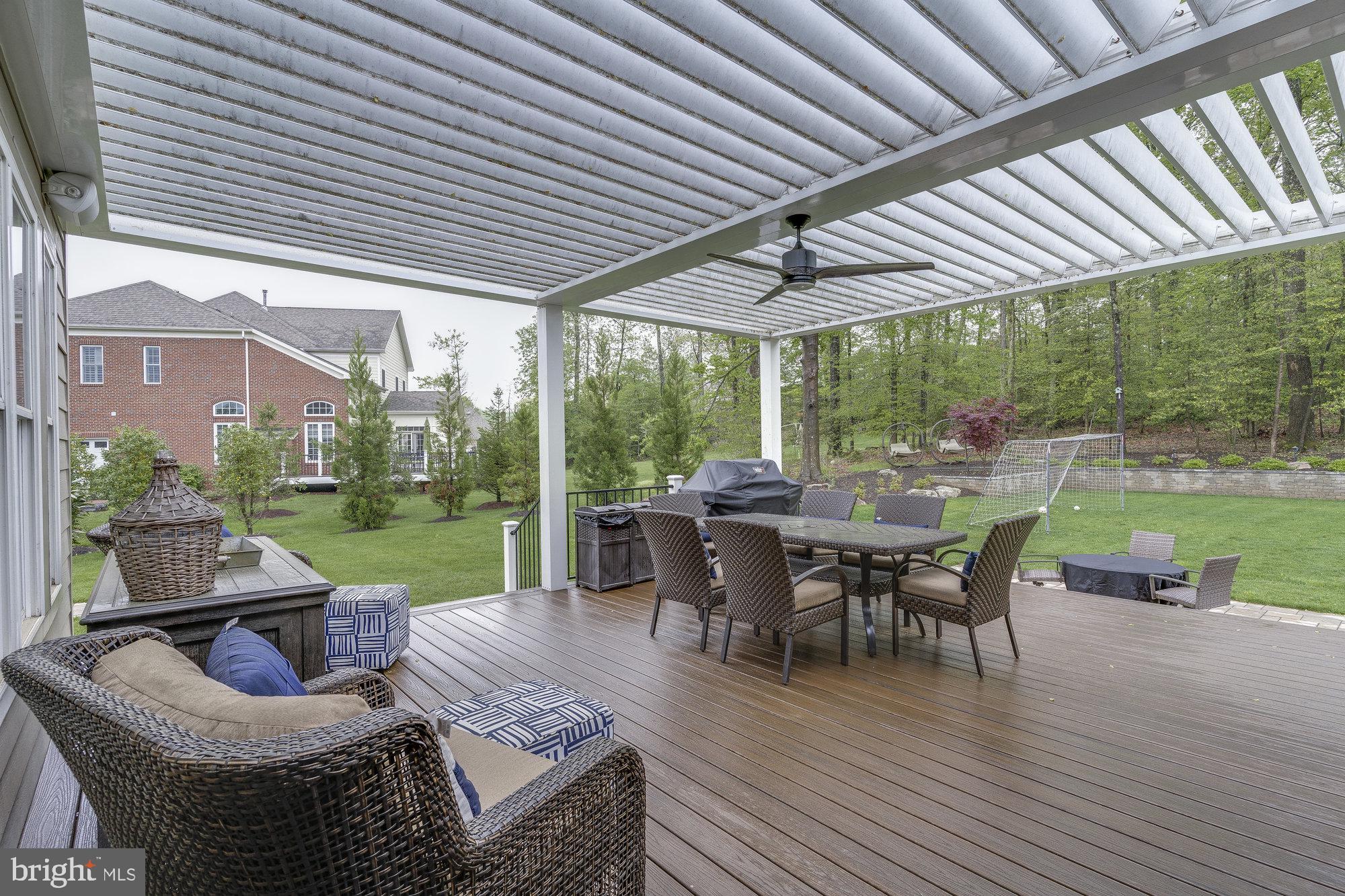 TIMBERLAKE ESTATES - Residential