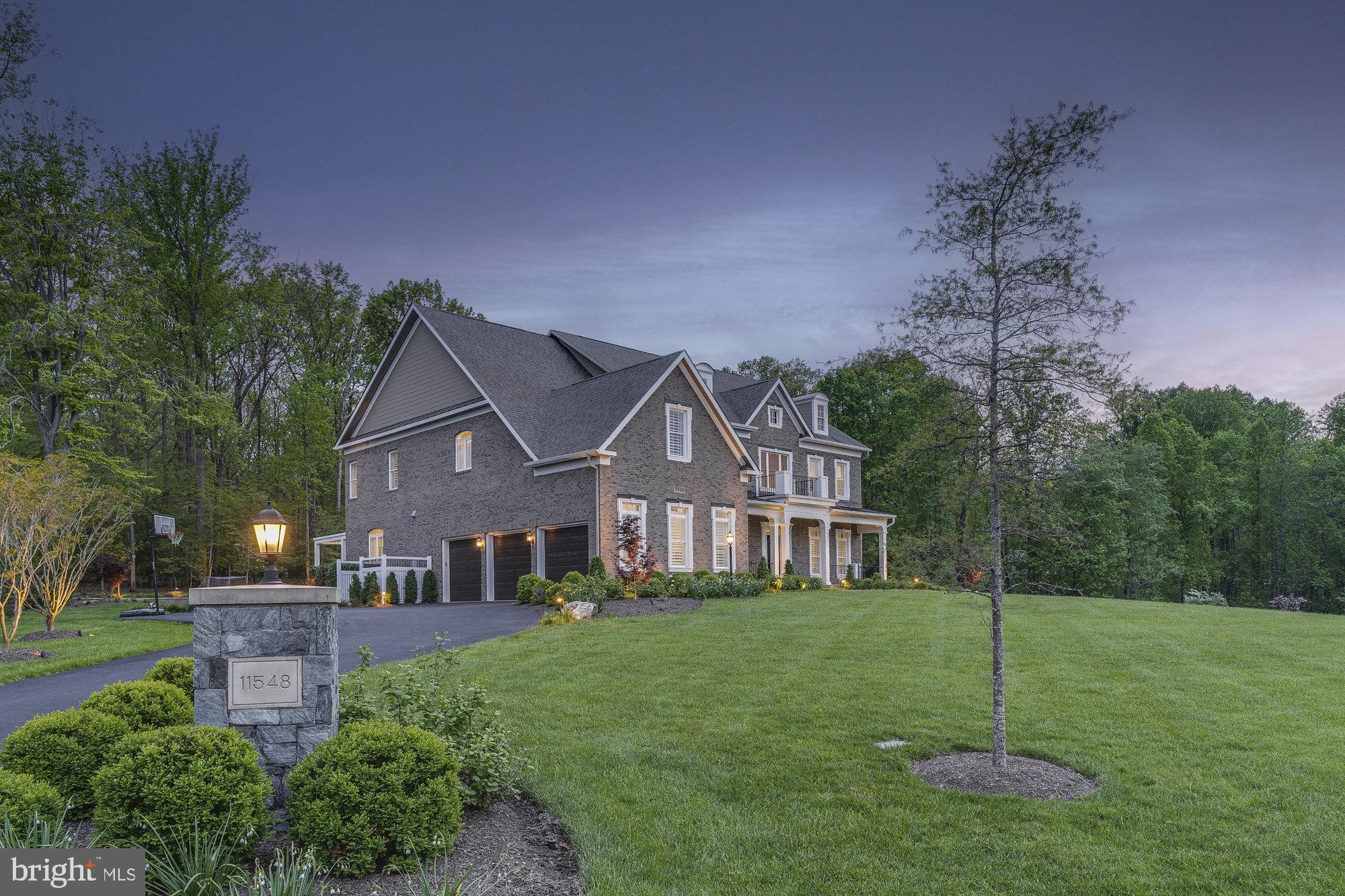 TIMBERLAKE ESTATES - Residential