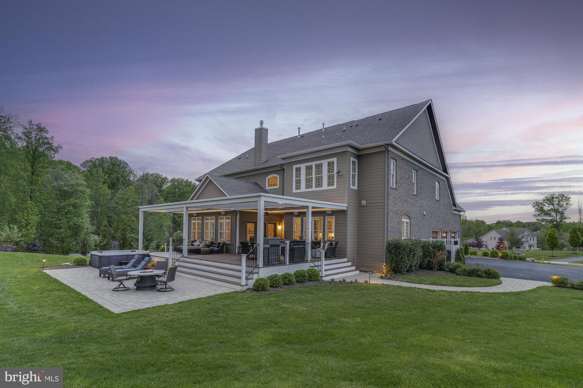 TIMBERLAKE ESTATES - Residential