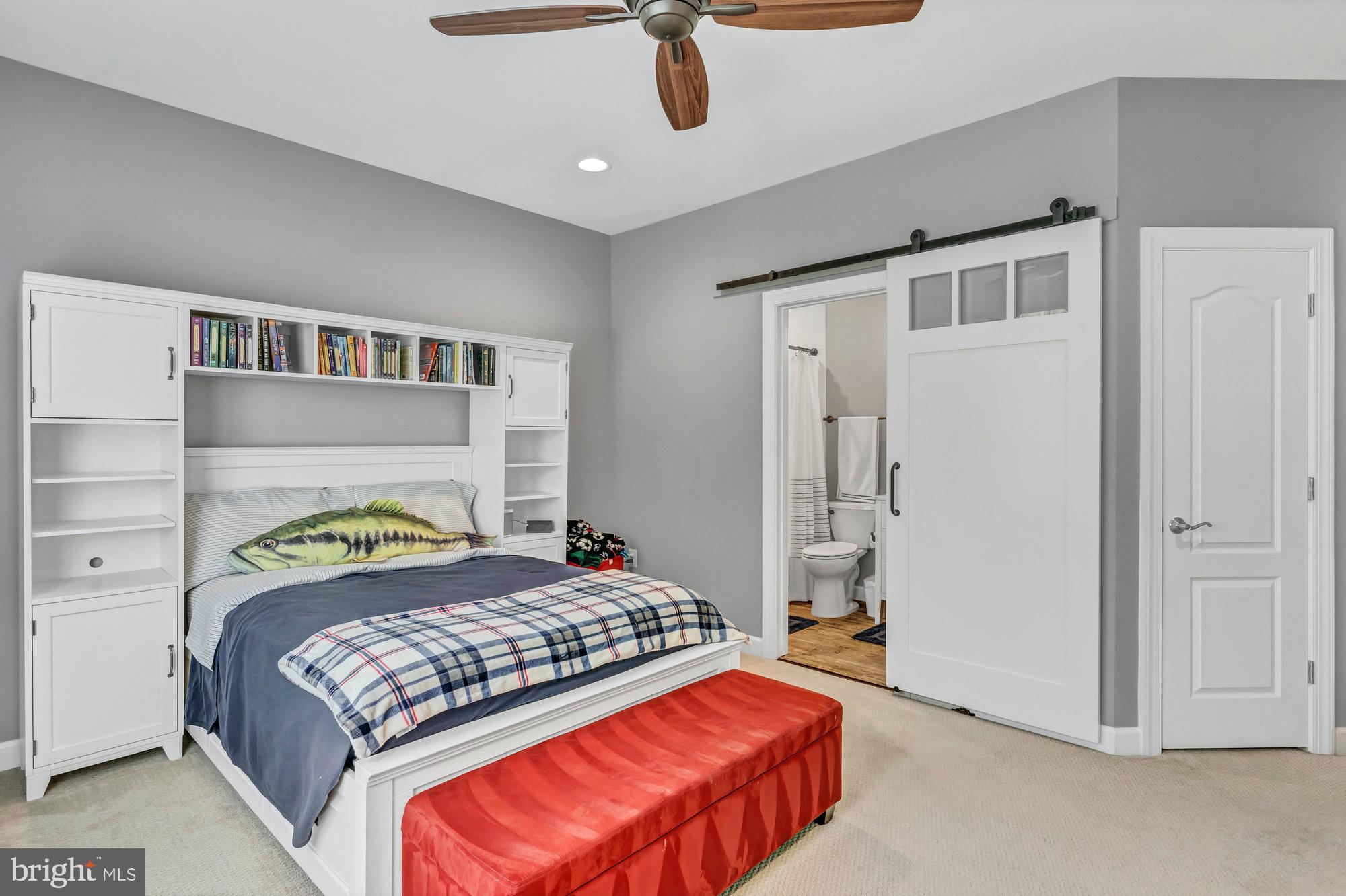 TIMBERLAKE ESTATES - Residential