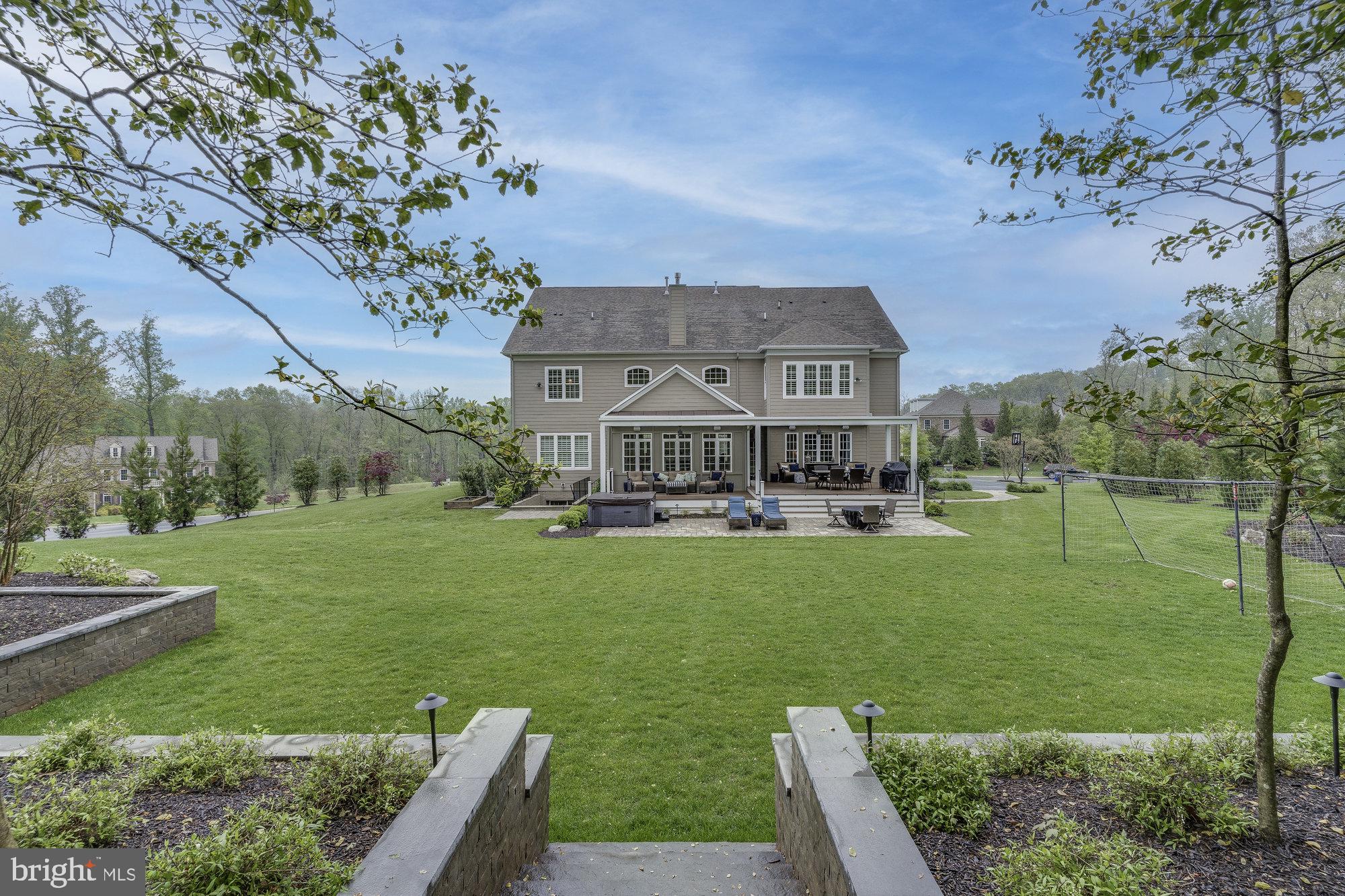 TIMBERLAKE ESTATES - Residential