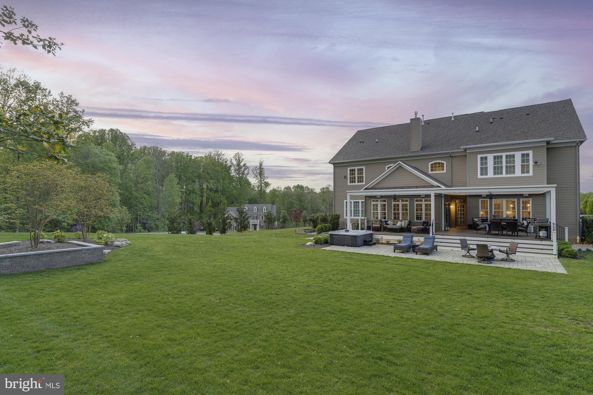 TIMBERLAKE ESTATES - Residential