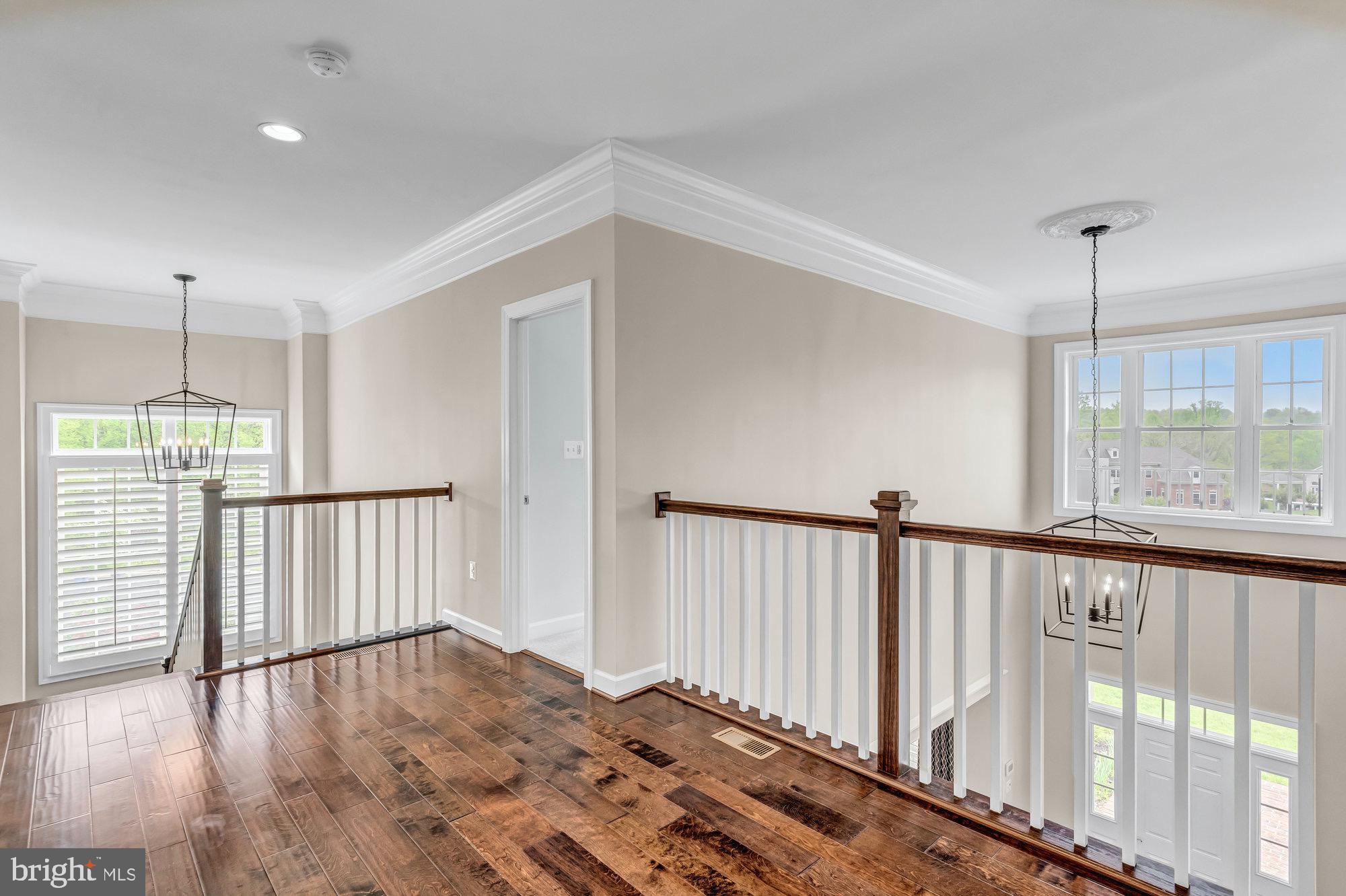 TIMBERLAKE ESTATES - Residential