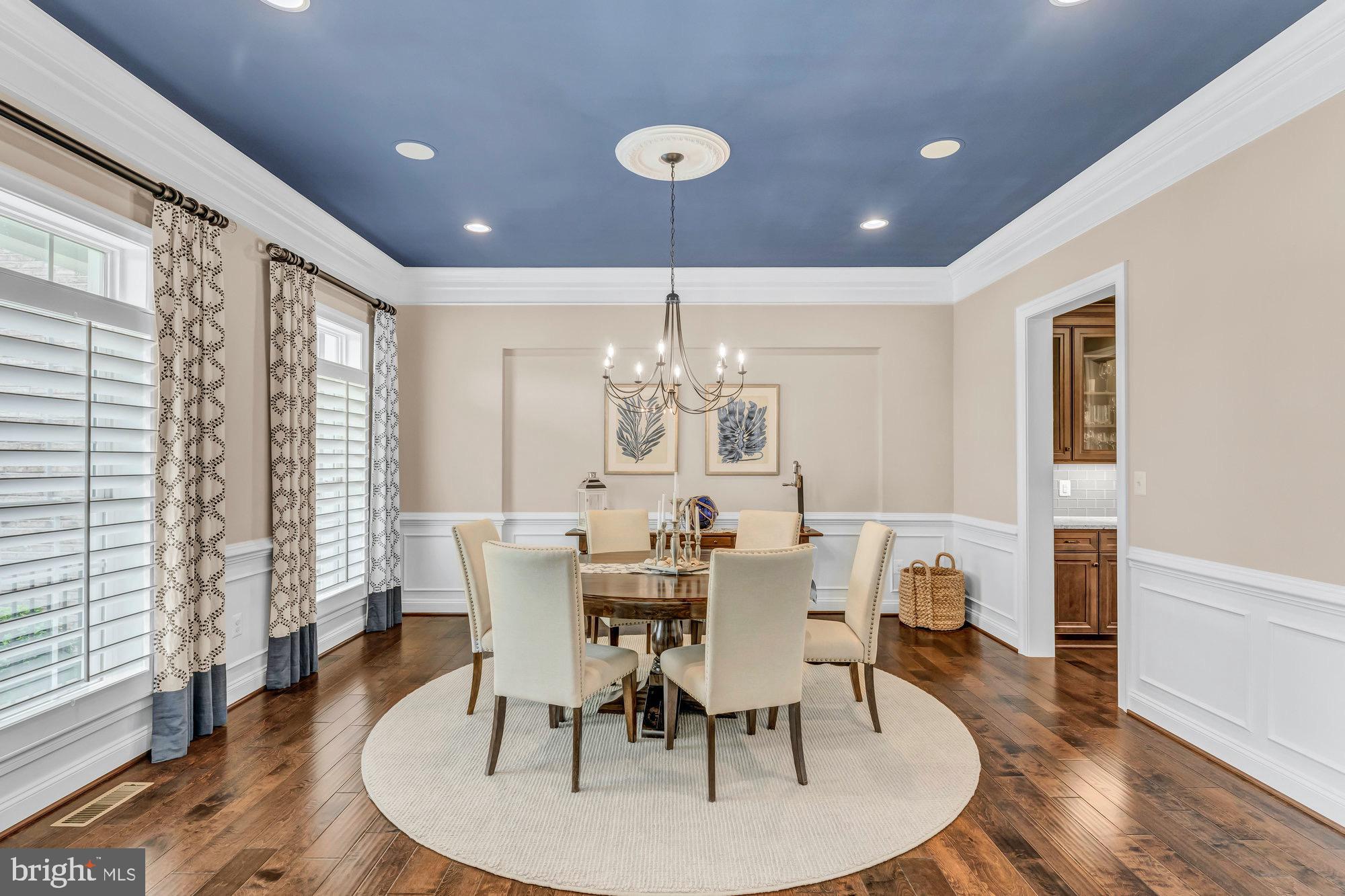 TIMBERLAKE ESTATES - Residential