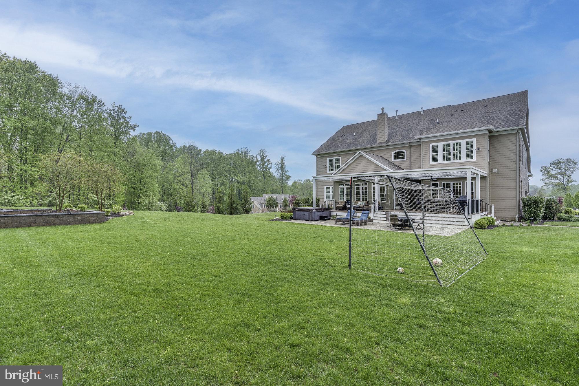 TIMBERLAKE ESTATES - Residential