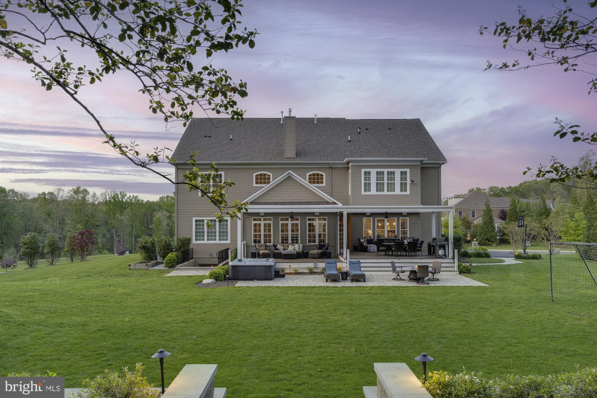 TIMBERLAKE ESTATES - Residential