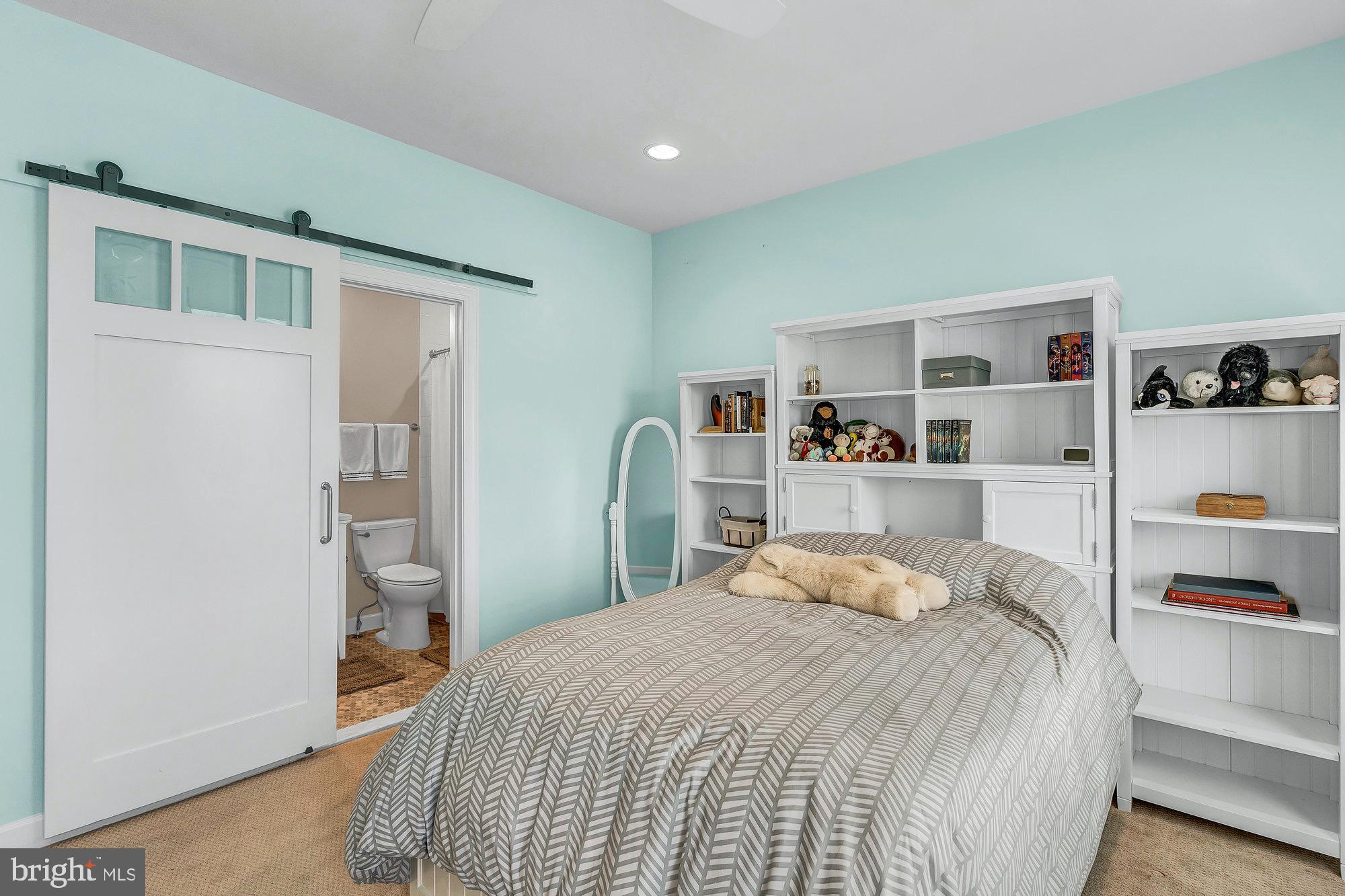 TIMBERLAKE ESTATES - Residential