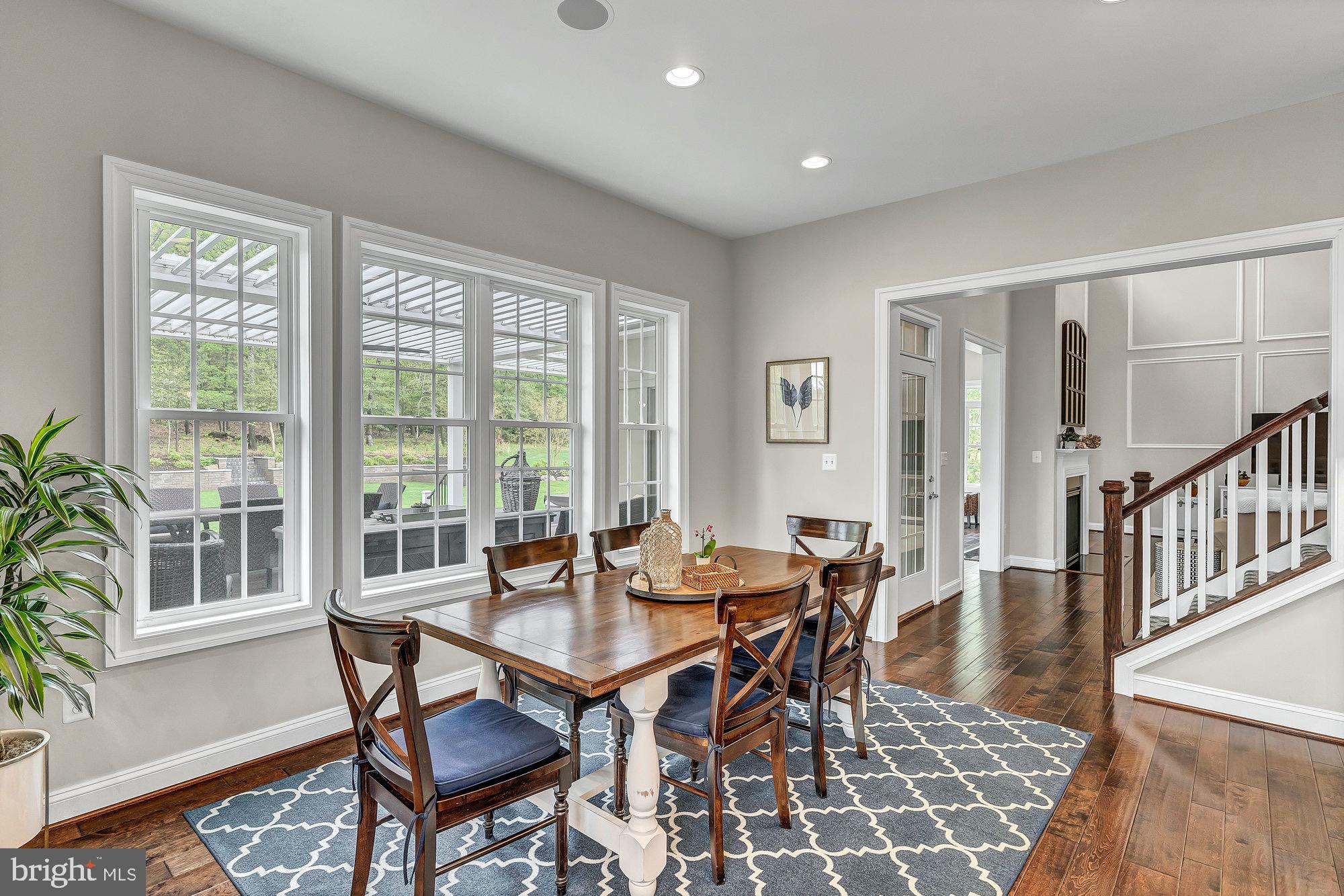 TIMBERLAKE ESTATES - Residential