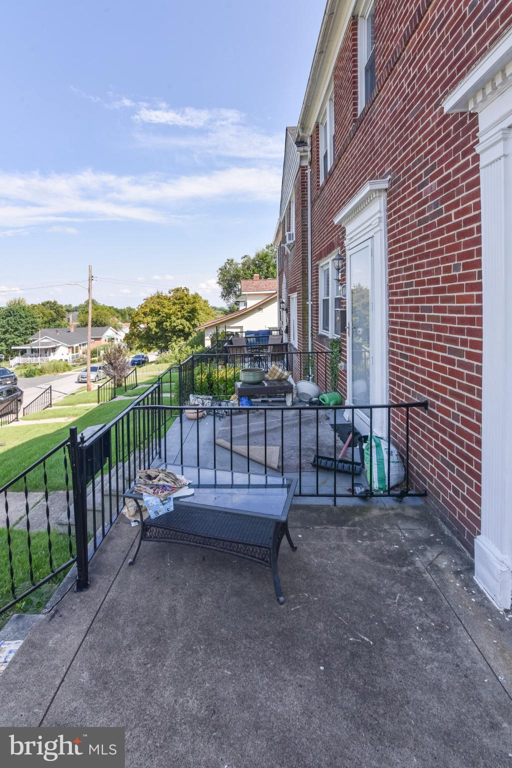 806 BRAESIDE ROAD