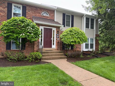 2007 WINDFIELD COURT 2007 GLEN MILLS PA 19342