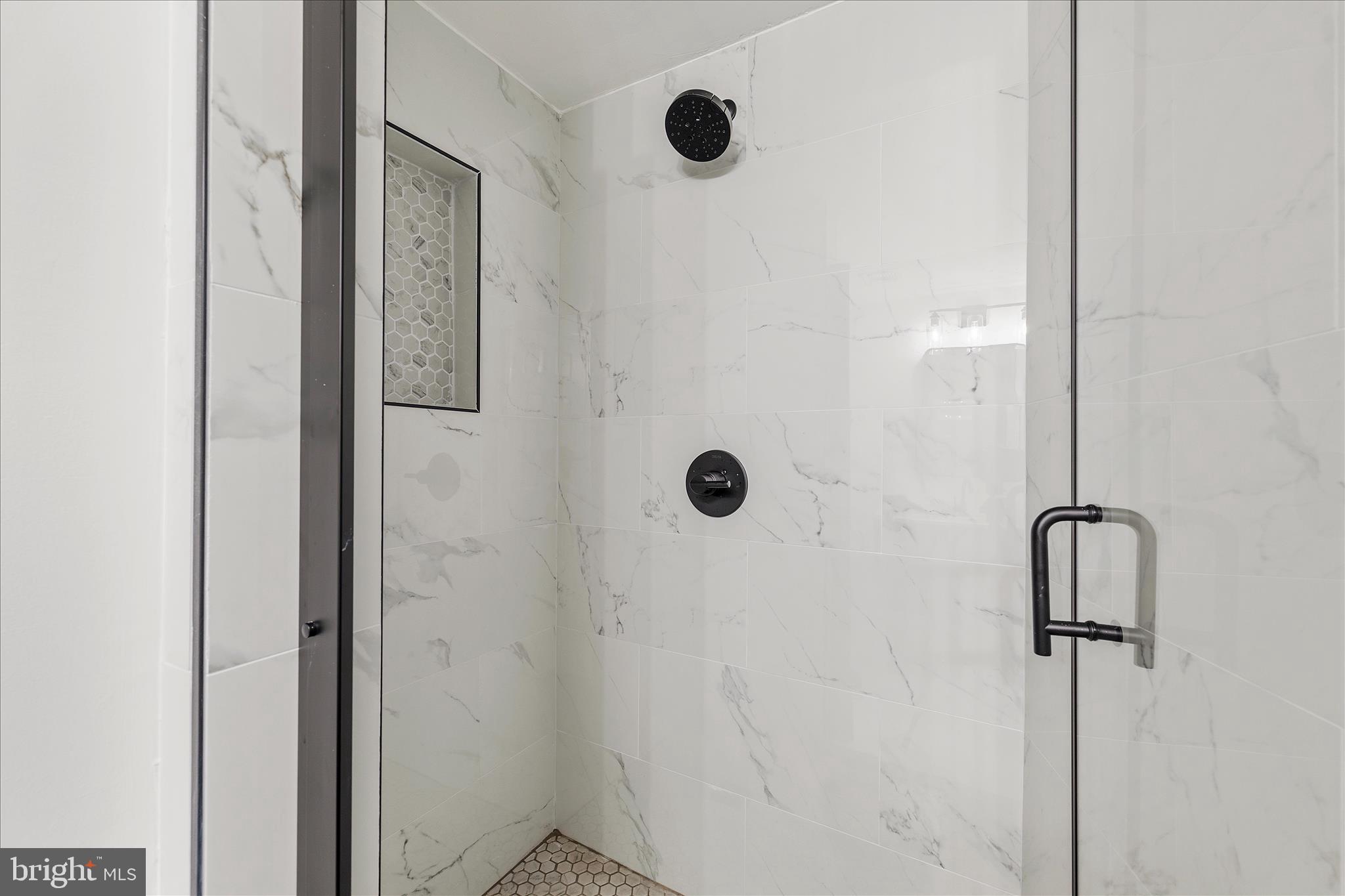 CALVERTON - Residential