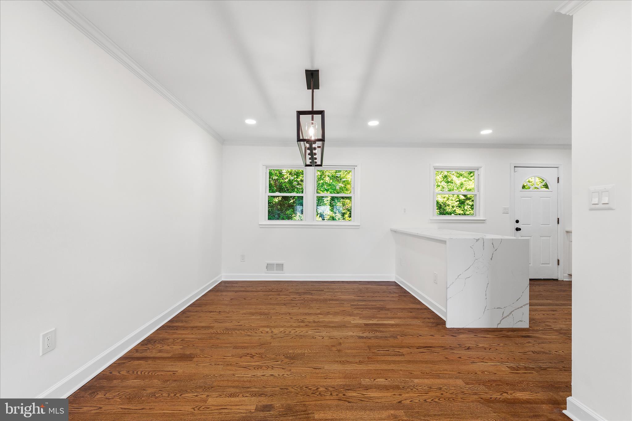 CALVERTON - Residential