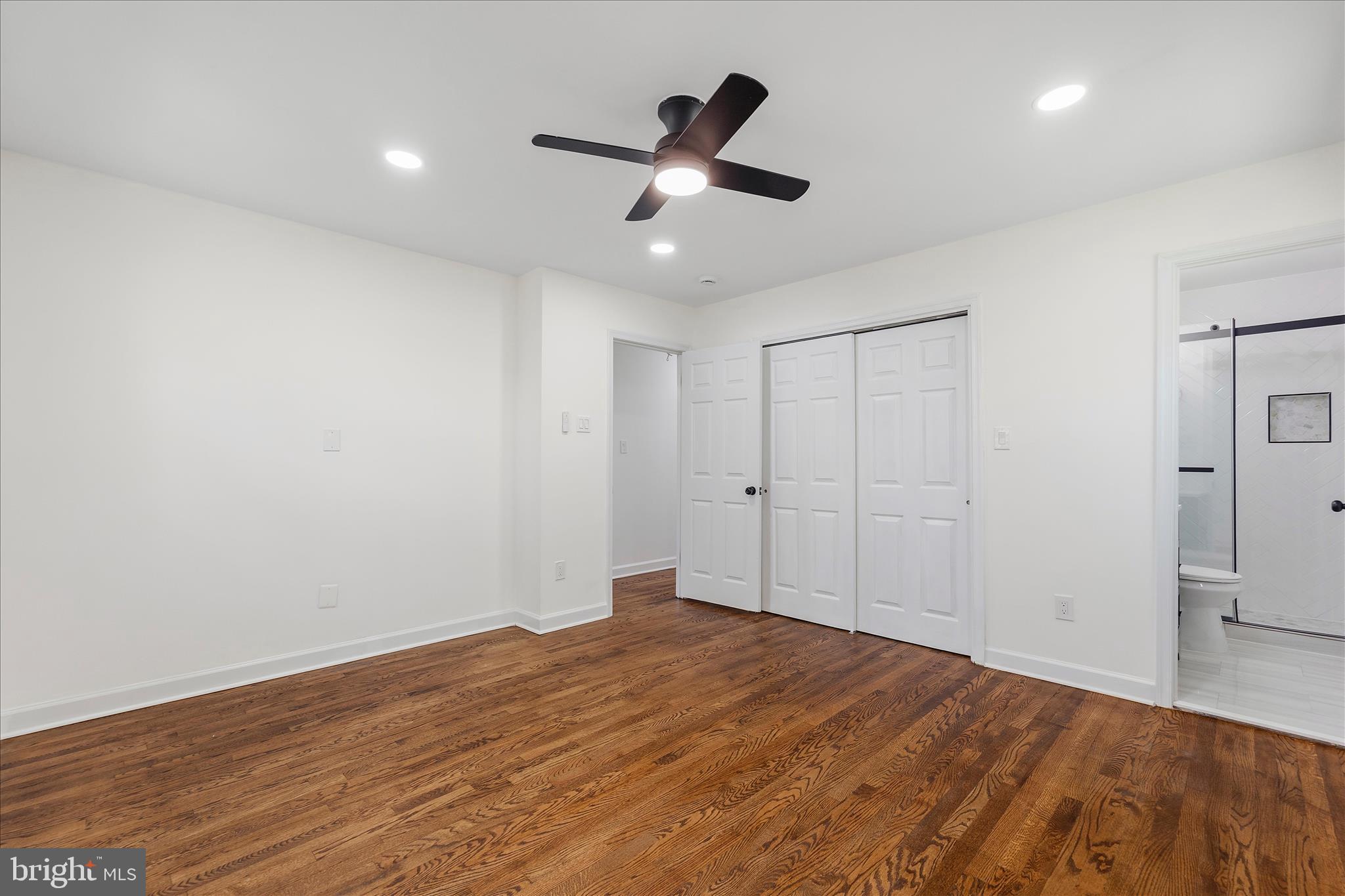 CALVERTON - Residential