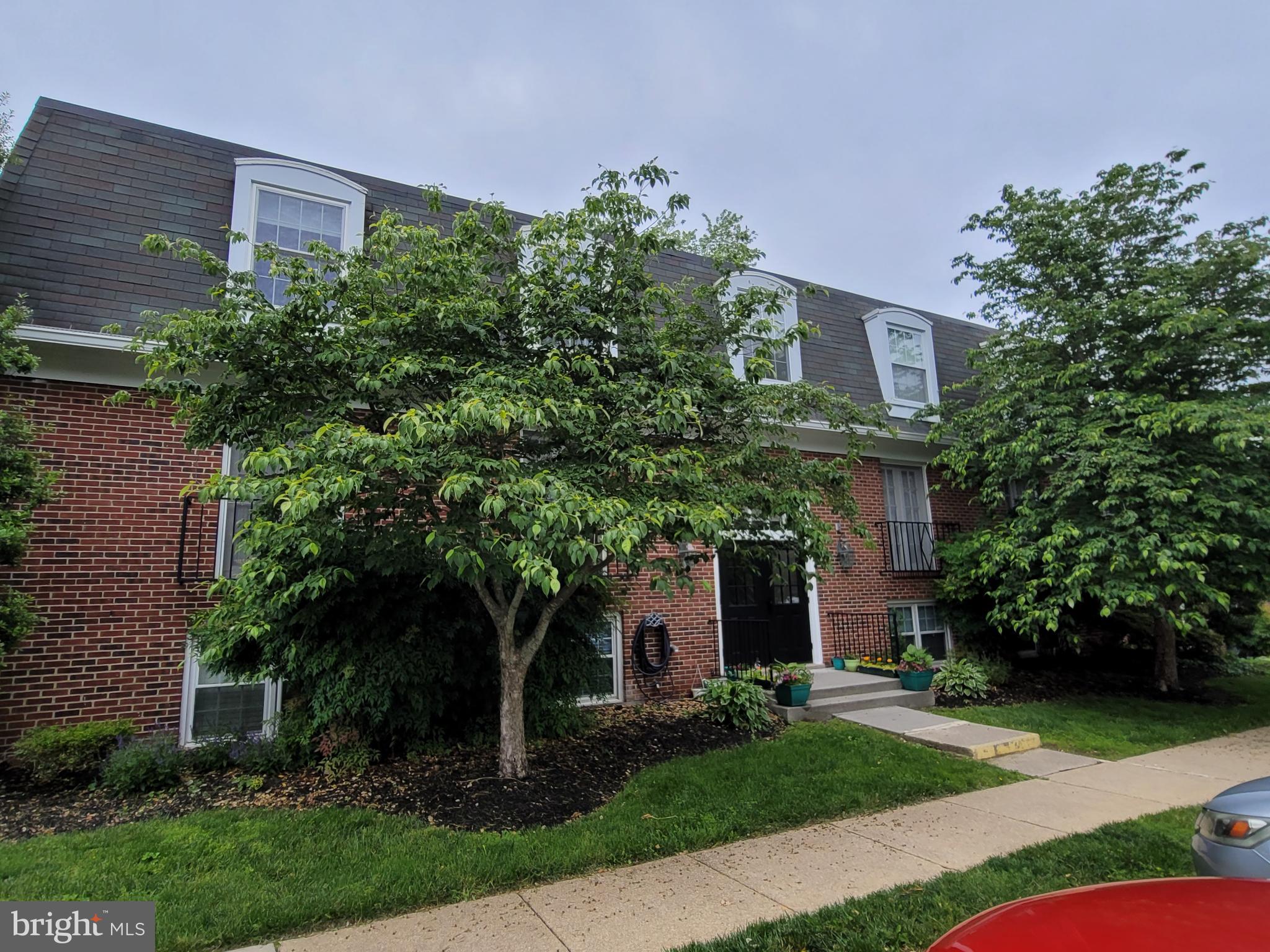 HOMELAND SOUTHWAY - Residential Lease