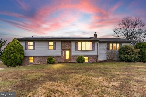 48 RED HILL ROAD NEWPORT PA 17074