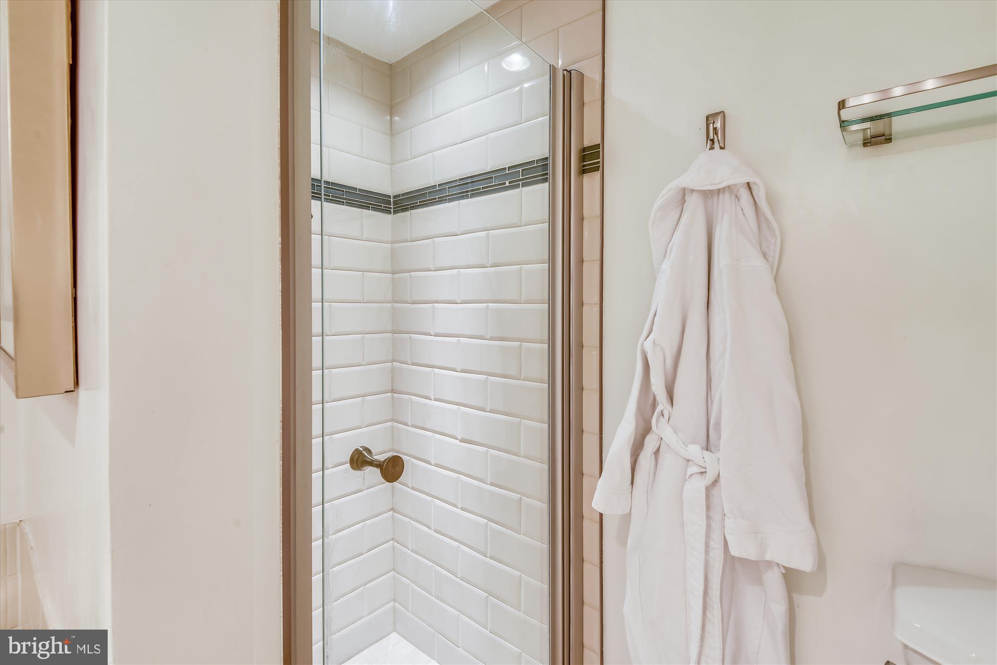 ASTORIA CONDOMINIUM - Residential