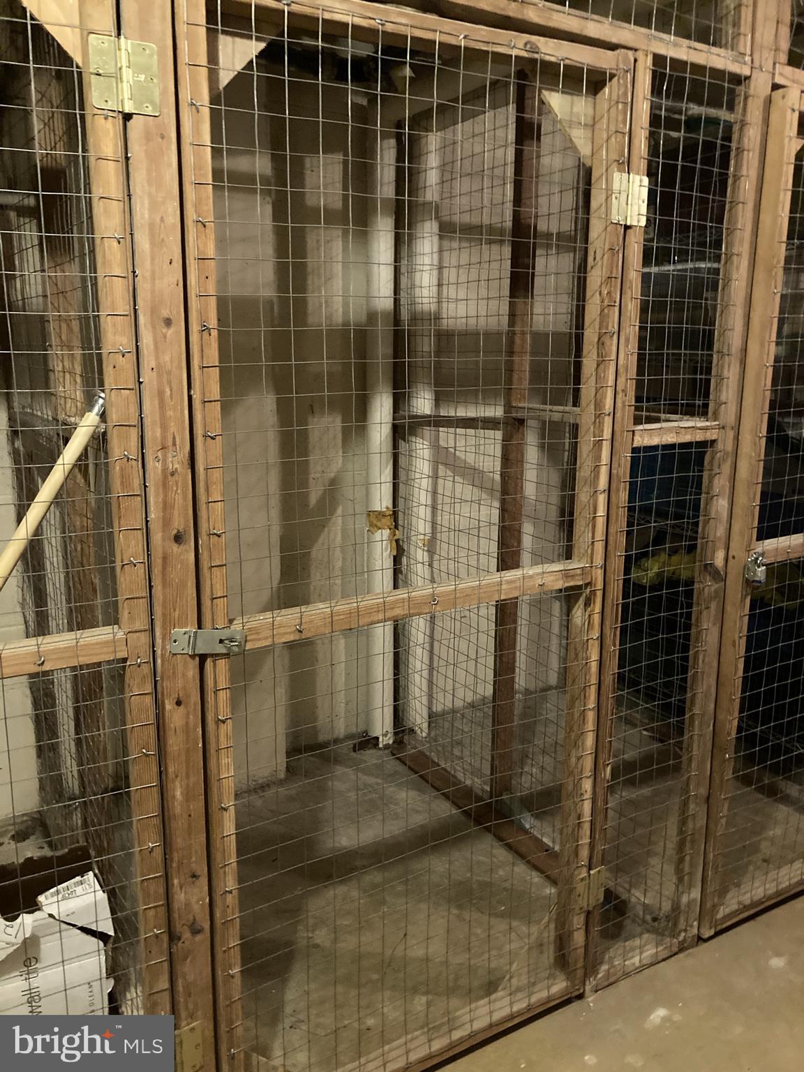 ASTORIA CONDOMINIUM - Residential