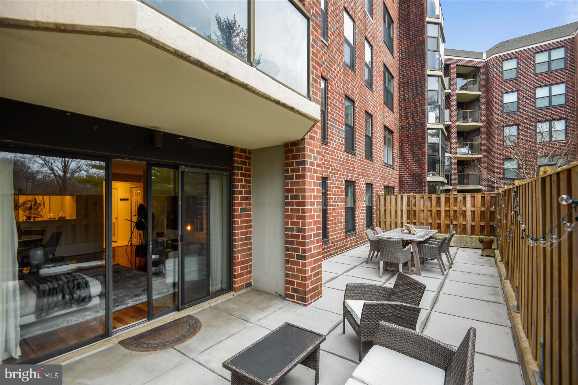 ASTORIA CONDOMINIUM - Residential