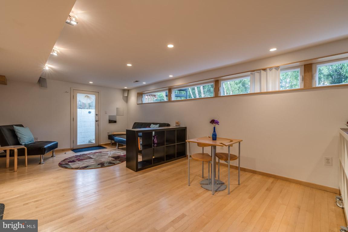 GLENBROOK VILLAGE - Residential