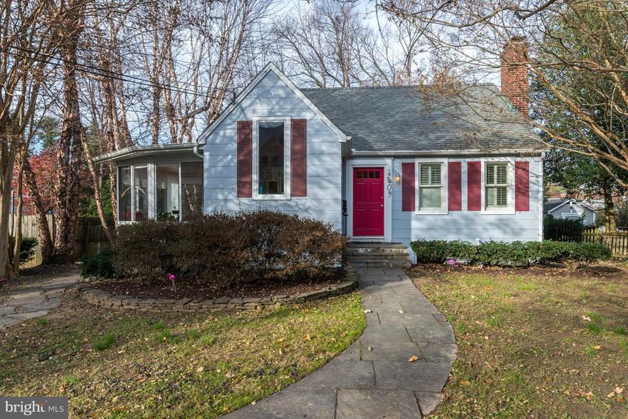 Mint condition cape, 2100+sq ft.  Architecturally designed. Featured on HGTV! Gourmet kitchen, granite/stainless, gleaming hardwood floors, au pair suite, tons of windows, flooded w/ natural light.  WALK2METRO. Sliding glass porch, spiral staircase, solid maple staircase, walk-in shower, cantilevered balcony, custom railings, 2 kitchens, . Professional landscaping.