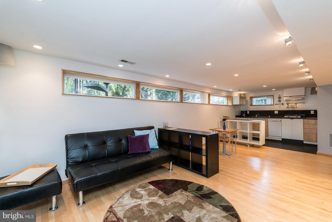 GLENBROOK VILLAGE - Residential