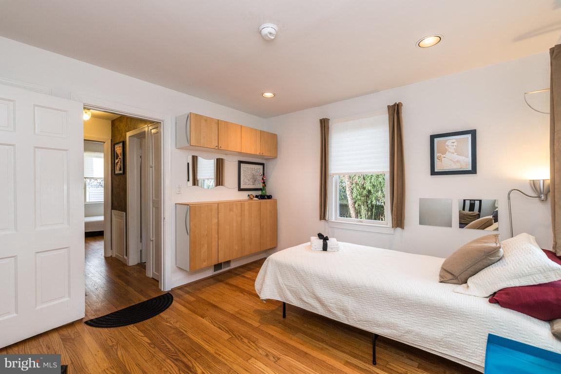 GLENBROOK VILLAGE - Residential