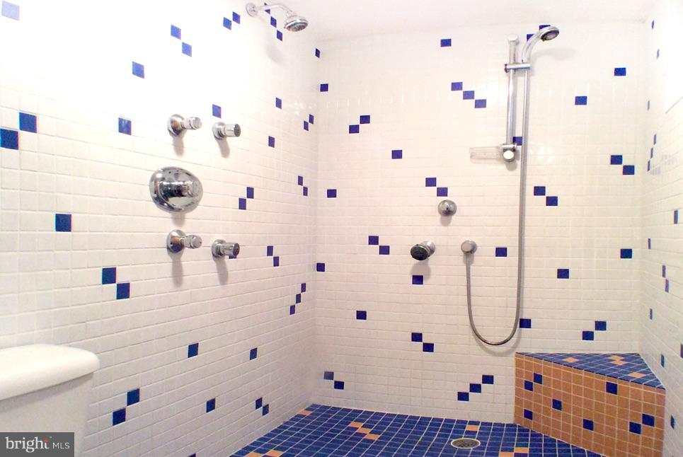 GLENBROOK VILLAGE - Residential