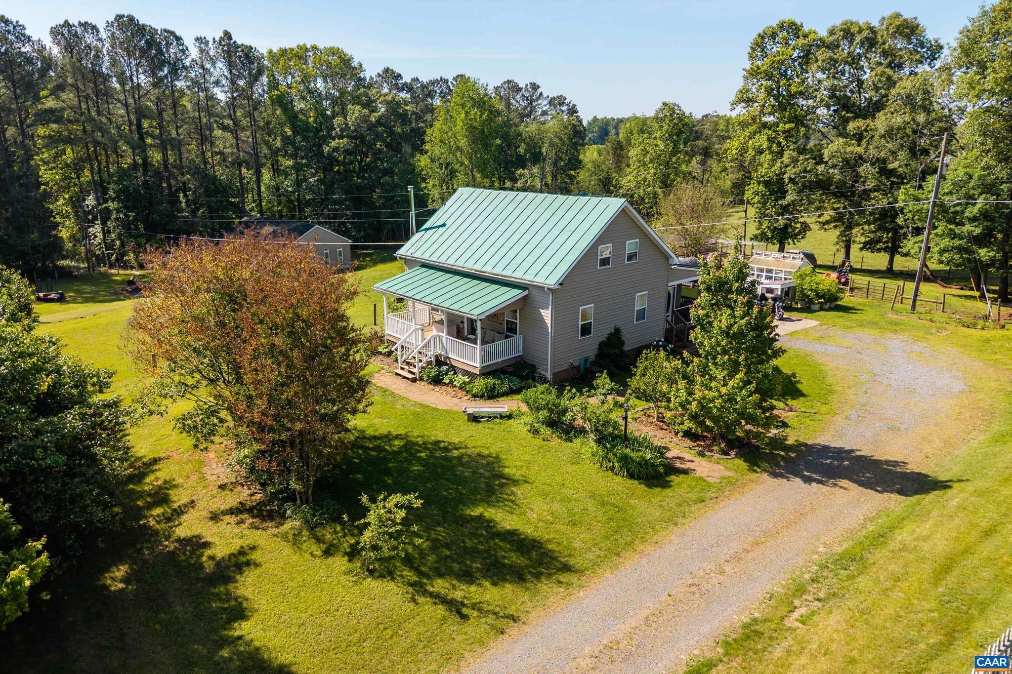 328 JOHN WEAVER DR