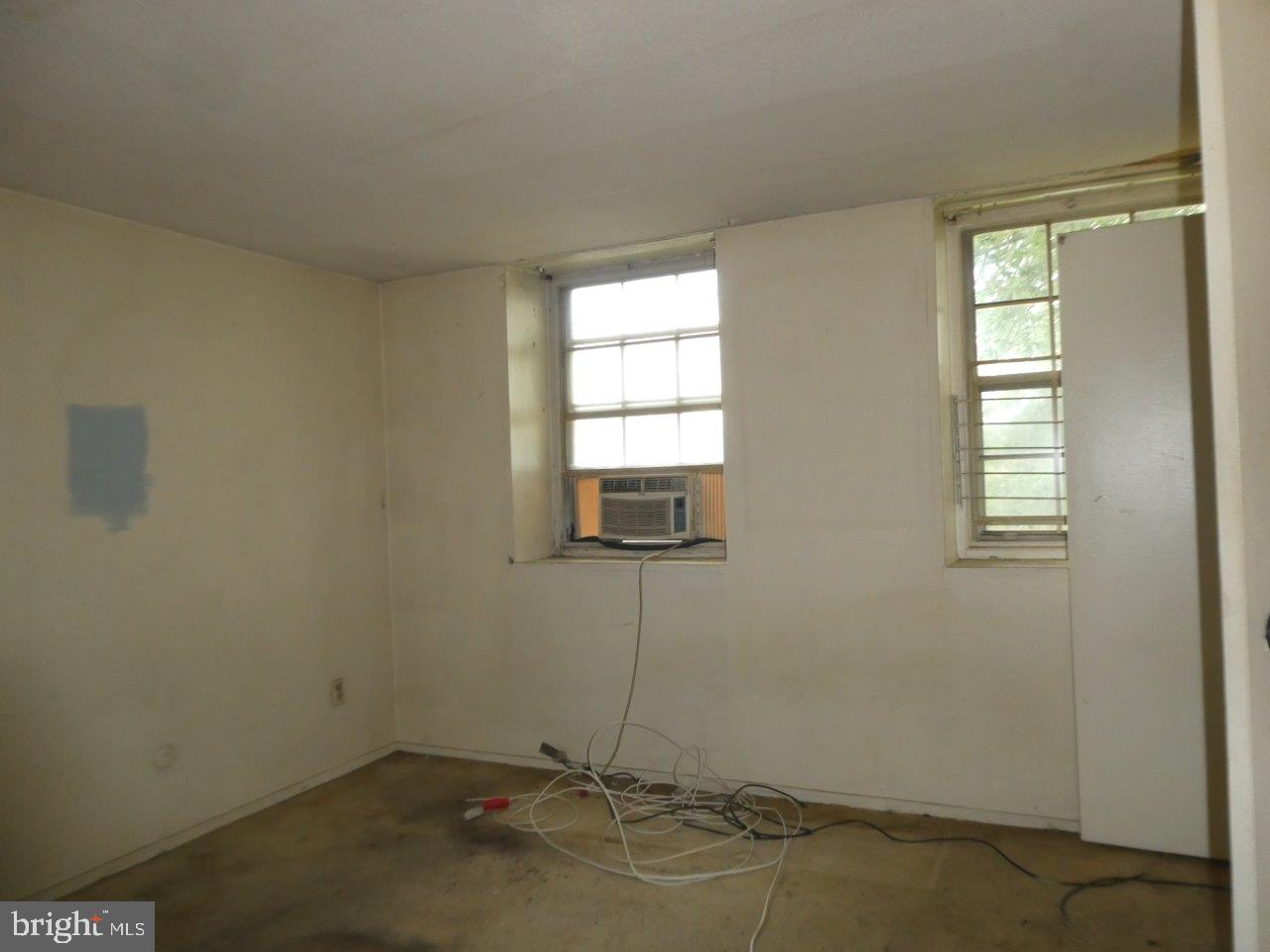 WINDMILL SQUARE - Residential