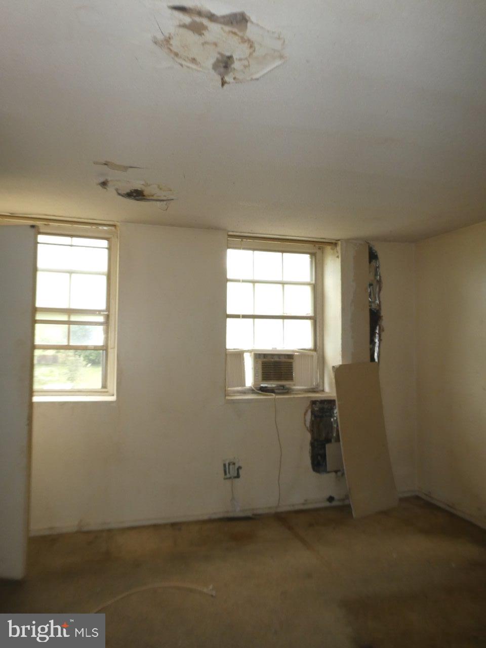 WINDMILL SQUARE - Residential